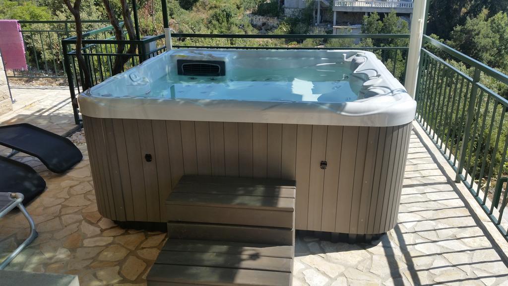 Holiday Home Mirna Vala Sevid Exterior photo