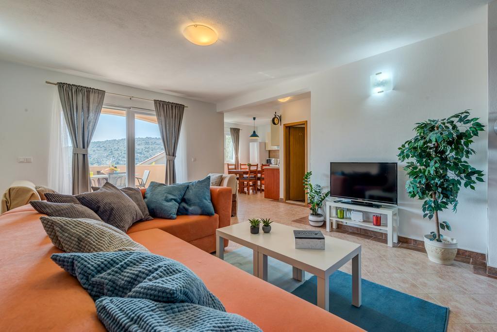 Holiday Home Mirna Vala Sevid Exterior photo